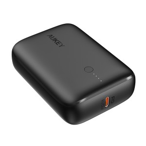 AUKEY PB-N83S-BK PD対応 モバイルバッテリー 10000mAh（ブラック）Basix Mini[PBN83SBK] 返品種別A