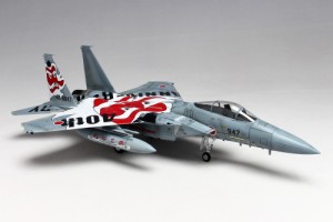 プラッツ 【再生産】1/72 航空自衛隊 F-15J イーグル 第304飛行隊 創設40周年記念塗装機 ”テング・ウォーリアーズ”【AC-24】プラモデル