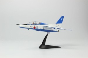 プラッツ 1/100 航空自衛隊 T-4ブルーインパルス ’2022’【BLU-2022】プラモデル  返品種別B