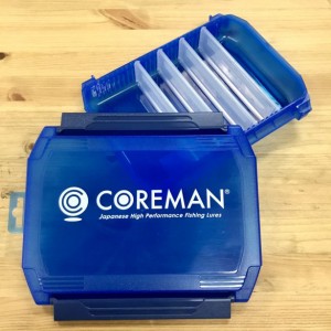 コアマン ダブルオープン ルアーケース(#004 ブルー) COREMAN ダブルオープン ルアーケース(#004 ブルー)返品種別A