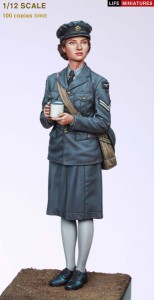 ライフミニチュア 1/12 WWII イギリス空軍WAAF(婦人補助空軍) 副班長 1940-1941年【LM-12003】レジンフィギュア  返品種別B