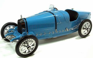CMC 1/18 ブガッティ T35 （1924） ライトブルー【M063】ミニカー  返品種別B