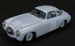 CMC 1/18 メルセデス・ベンツ 300SL Great Price of Bern 1952 #.20 ブルー【M-159】ミニカー  返品種別B