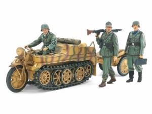 タミヤ 1/35 ドイツ Sd.Kfz.2 ケッテンクラート中期型【35377】プラモデル  返品種別B