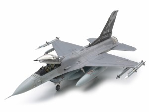 タミヤ 1/48 ロッキードマーチン F-16C [ブロック25/32] ファイティングファルコン アメリカ州空軍【61101】  返品種別B