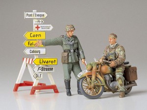 タミヤ 1/35 ドイツ軍用オートバイ 野戦伝令セット【35241】プラモデル  返品種別B