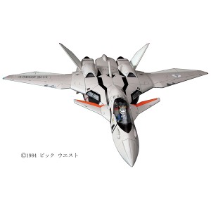 ハセガワ 【再生産】1/72 VF-11B サンダーボルト（マクロスプラス）【22】プラモデル  返品種別B