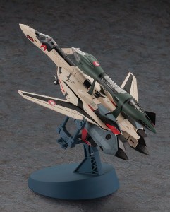 ハセガワ　マクロスプラス 1/72 YF-19 w/ファストパック & フォールドブースター プラモデル