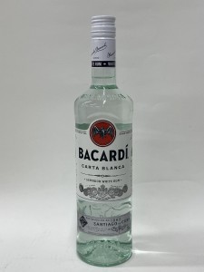 【バカルディ ジャパン株式会社】バカルディ スペリオール　750ml　40°　BACARDI SUPERIOR　ラム　ラム酒