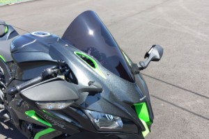 ACRYPOINT ZX-10R （16-19年） ストリートタイプスクリーン （スモーク） 140252