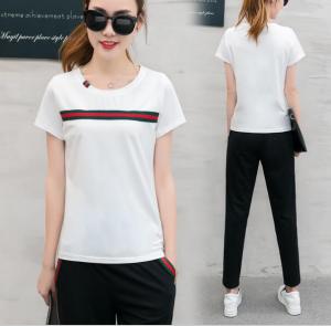 モダンファッションスタイル 綺麗な運動 服装 レディース