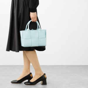 [あす着] ボッテガヴェネタ BOTTEGA VENETA トートバッグ レディース ARCO TOTE