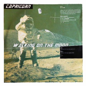 CAPRICORN WALKING ON THE MOON (アナログ盤レコード SP LP) 067100【中古】