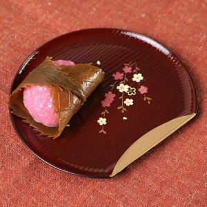 銘々皿 半月皿 溜渕金 花さくら 漆器 和菓子 皿 食器 日本製 （ プレート 和食器 菓子皿 和風 食洗機対応 山中塗 プラスチック 桜 花 半