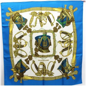 エルメス スカーフ カレ90 GRAND UNIFORME 壮大な制服 ブルー 中古 Aランク HERMES | レディース