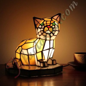 ステンドグラスランプ 卓上スタンド ．豪華テーブルランプ 卓上照明 猫型