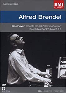 Alfred Brendel Plays Beethoven Piano Sonata (EMI Classic Archive) [DVD] [Import](中古品)