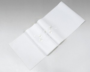 半衿 ポリエステル 刺繍 金糸入り 日本製 刺繍半襟 和装小物 着物