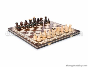 ボードゲーム 英語 アメリカ Chess and games shop Muba Beautiful Handcrafted Wooden Chess Set with W