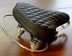 サドル 自転車 サイクリング VELO SD Saddle - Black, Classic Style Seat with Chrome Rail Handle bar 