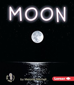 海外製絵本 知育 英語 Moon (First Step Nonfiction — Space)