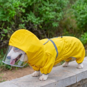 犬用レインコート 犬レインコート ペットレインコート 犬服 ペット雨具 梅雨 対応 反射テープ付 着せやすい リード穴あり 帽子付 通気 完