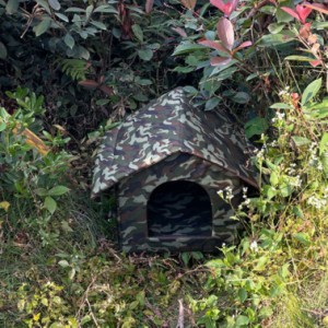 ペットアウトドアハウス 屋外 野良猫 野良犬 屋外キャビンシェルター 防水耐候性パッド入りテント 野生の猫と犬のために 暖かいキャビン 