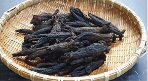 6年根韓国産黒参 300g 6年根韓国フクサム 6 Year Korea Black Ginseng 300g