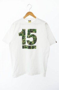 【中古】アベイシングエイプ A BATHING APE NOWHERE 15周年 記念 カモ柄 プリント 半袖Tシャツ L 白 ホワイト