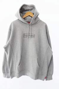 【中古】シュプリーム SUPREME × KAWS カウズ 21SS チョーク ボックス ロゴ プルオーバー パーカー L グレー