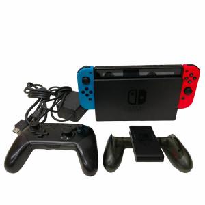 中古】[超美品]Nintendo Switch本体、プロコン、カセットセット  