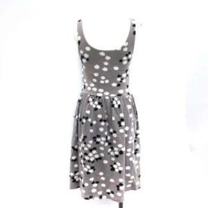 中古 マリメッコ Marimekko ワンピース ノースリーブ 花柄 ひざ丈 Xs グレー Tk D レディースの通販はau Wowma ワウマ ブランド古着のベクトル 商品ロットナンバー