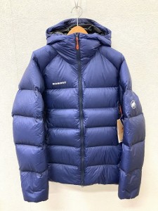 【中古】未使用 マムート MAMMUT Meron IN Hooded Jacket ダウンジャケット M 青 ブルー 1013-02650 国内正規品