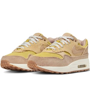 [ナイキ] エア マックス 1 SE [W AIR MAX 1 SE] バフゴールド/セサミ/ガムミディアムブラウン/ヘンプ FB8451-700 日本国内正規品 