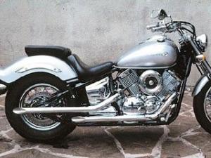 ドラッグ スター 250 マフラー