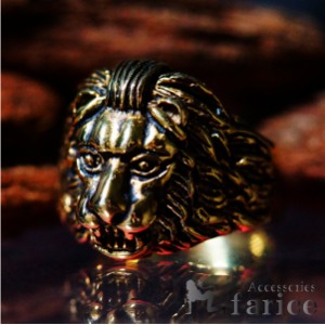 リアルな鬣＆鋭い牙 百獣の王ライオン(獅子) アニマルデザイン イエローゴールドコーティング メンズ ステンレスリング