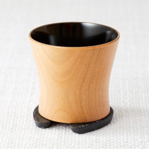 我杯・福おちょこ（既製品 お猪口/山桜・木肌（外）黒（内））