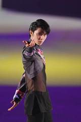 [書籍]/[新品] 羽生結弦 カレンダー YUZURU 2024 壁掛け版 アクリルスタンド付き/集英社/NEOBK-2902081