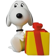 [グッズ]/【2023年12月発売】ウルトラディテールフィギュア No.719 UDF PEANUTS SERIES 15 GIFT SNOOPY/NEOGDS-637501