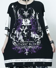 送料無料/[APPAREL]/セックスポットリベンジ/SATANIC BLOOD PUNKISH DETAIL LOGO LINE ビッグ カットソー 白 + 黒 × 白+紫 (F) ゴスロリ