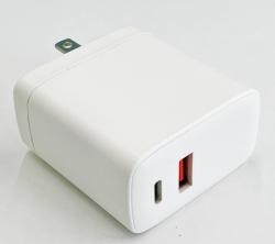 【新品/取寄品/代引不可】USB PD対応 65W 2ポート AC充電器 FS-PDAC65-WH