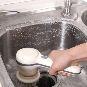 コードレス電動スクラバー 食器洗い用電動ブラシ キッチン、バスルーム、床、窓を掃除するためのつのブラシヘッドを備えた安全な充電式キ