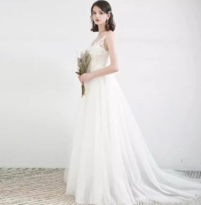 ウェディングドレス 袖なし ノースリーブ エンパイアライン 結婚式 花嫁 ドレス ハイウエスト 大きいサイズ 3L 小さいサイズ マタニティ