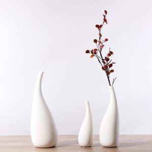 花瓶 一輪挿し 白 小さい フラワーベース 北欧 花瓶 陶器 シンプル インテリア ドライフラワー セラミック おしゃれ 生け花 和風 ホワイ