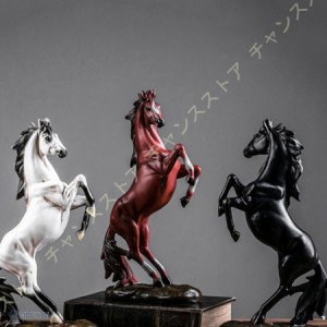馬の置物 風水 部屋装飾品 ホームデコレーション 本物そっくり馬 樹脂工芸品 オシャレ 動物の置物 美術工芸 リビングルーム 事務室 デス