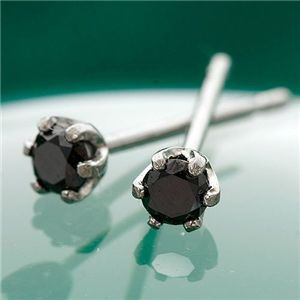 K18　0.1ctブラックダイヤモンドピアス 黒 魅惑的な輝き 18金の黒いダイヤモンドピアス レディース用 K18 0.1ctの黒いダイヤモンドを使用