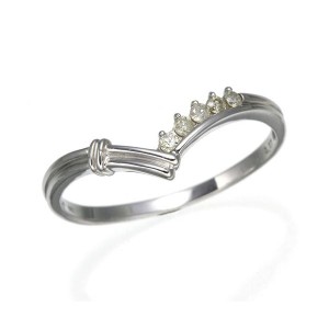 K14ダイヤリング 指輪 Vデザインリング 17号 華麗なる輝き、永遠の愛を誓う ダイヤモンドの輝きが煌めく、14金の指輪 美しさと繊細さが融
