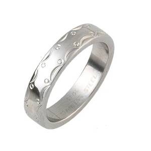 ステンレスリング ステンレス製 指輪 アラベスク模様 シルバーカラー 13号 愛を象徴する美しいステンレスリング カップルにぴったり アラ