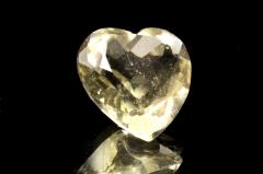 �y�P�_���z�󏭁���Ύ� ���r�A���O���X�@11x11mm�@�n�[�g�t�@�Z�b�g�J�b�g ���[�X ���^�E�d���^_PC4327