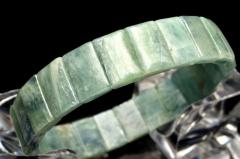 �y�P�_���z�󏭁��V�R�F �O���[���J�C���i�C�g�@7.5-8x12mm�@�o���O�� ���^�E�d���^_MC2884